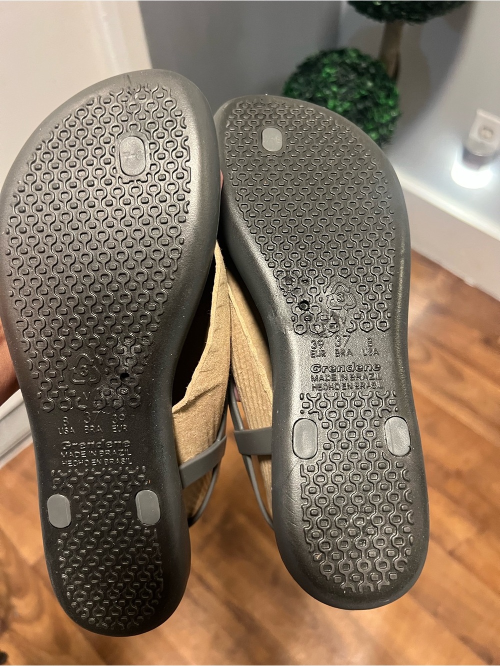 Ipanema Olive Green Strappy Flat Sandals size 8 - Picture 3 of 6